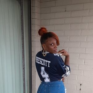 Meet your Posher, Sade